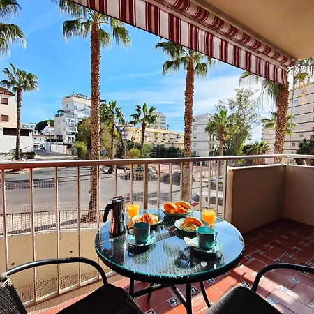 Entero, Enormes Piscinas, Terraza Y Playa Apartament *