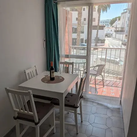 Entero, Enormes Piscinas, Terraza Y Playa Apartment *
