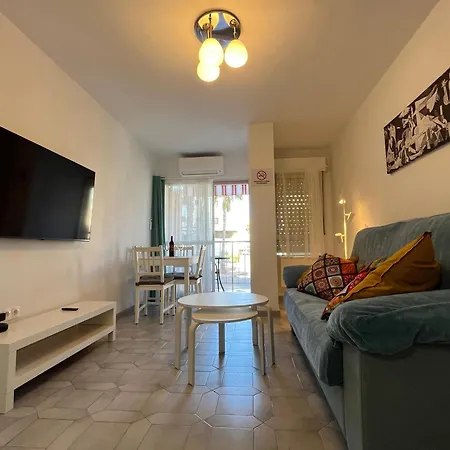 Entero, Enormes Piscinas, Terraza Y Playa Apartment Benalmadena