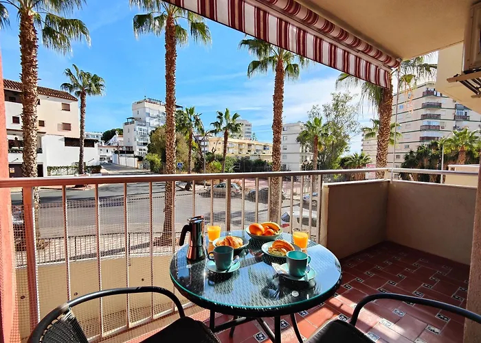 Entero, Enormes Piscinas, Terraza Y Playa Apartment *