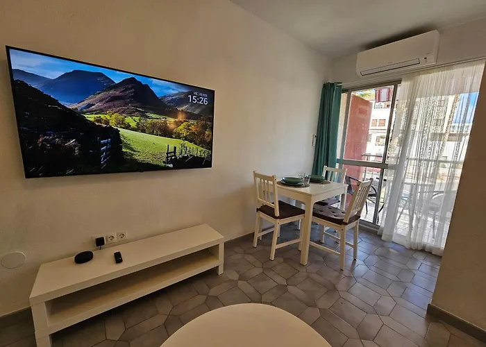 Apartment Entero, Enormes Piscinas, Terraza Y Playa